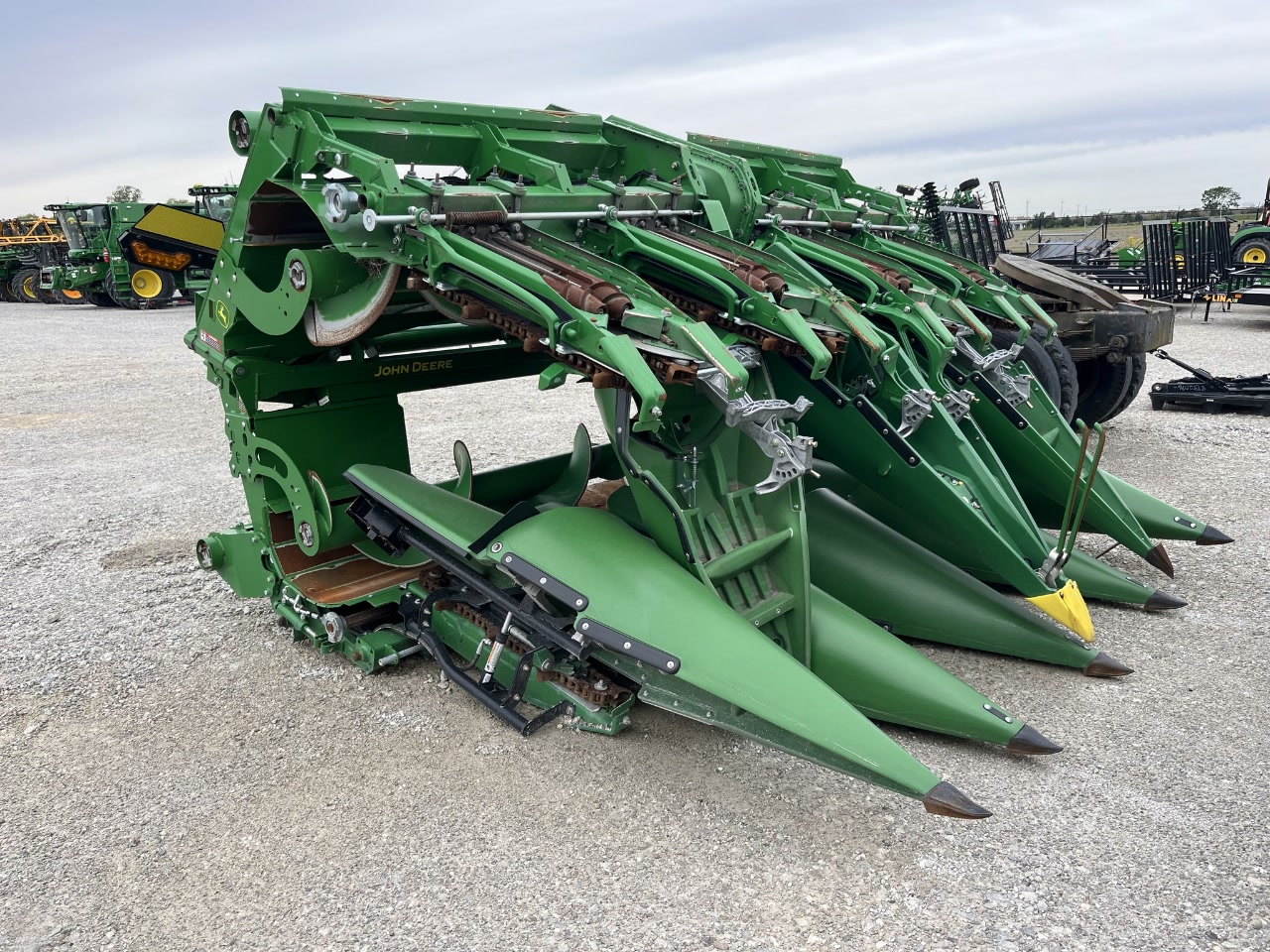 2023 John Deere C8F Corn Head – 8 Row
